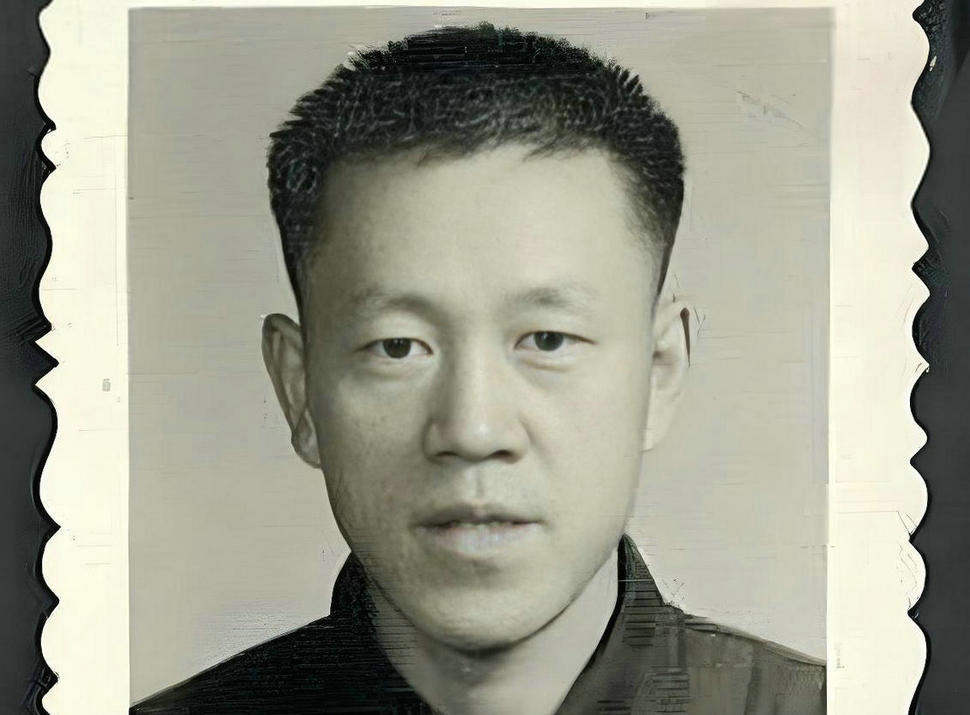 东郊向阳照相馆的证件照 1973