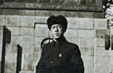 长春胜利公园留影 1958