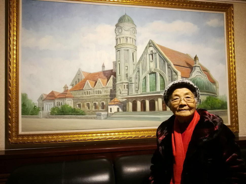 济南杂技团的迎新演出 2016