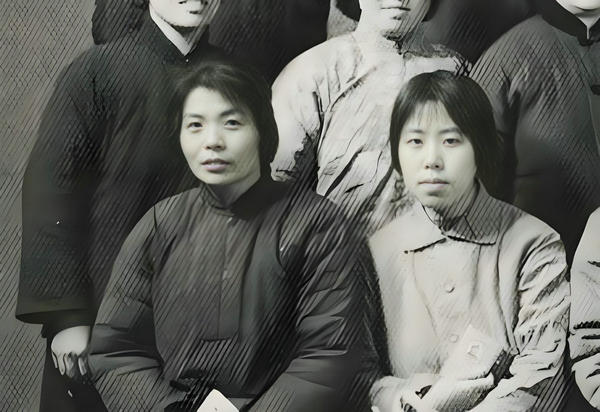 纷纷告别哈尔滨的合影 1970