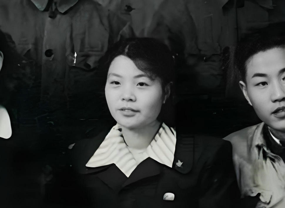 飞机公司的脱产班同学合影 1956