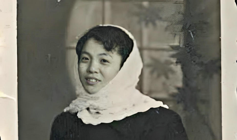 一张单人全身艺术照 1959